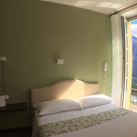 Otel Fioroni 2*