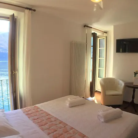 Otel Fioroni 2*